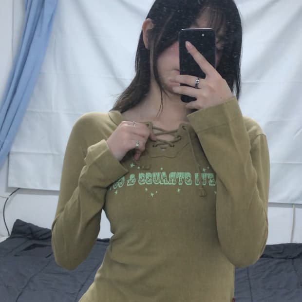 리바이스 레드탭 슬림핏 롱슬리브