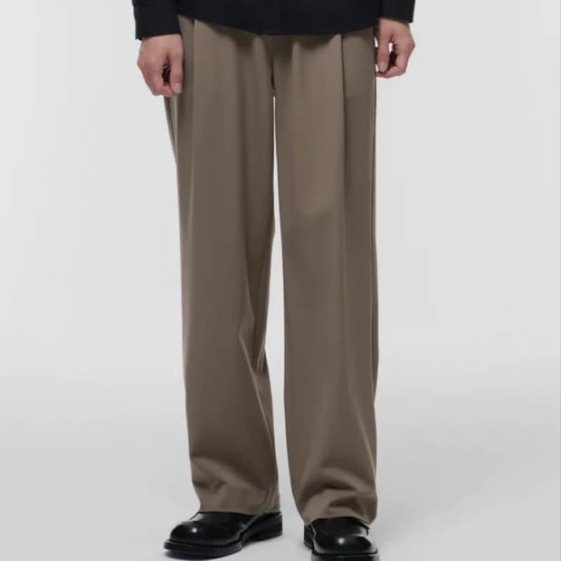 (새 상품) 무신사 스탠다드 와이드 밴딩 슬랙스