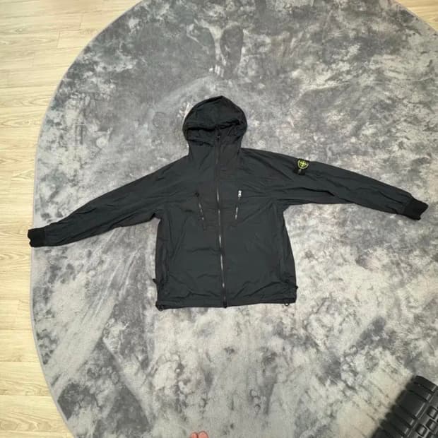 스톤아일랜드 바람막이m