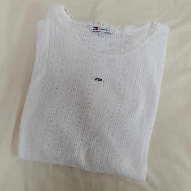 타미힐피거 레이스 반팔티셔츠