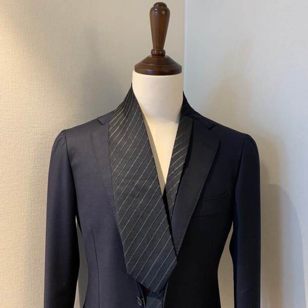 조르지오 아르마니(ARMANI) 블랙 스트라이프 명품넥타이 정장코디 A+