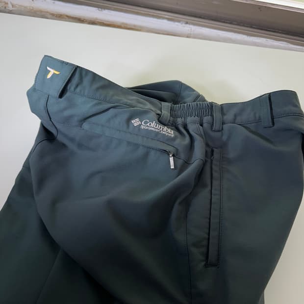 L 컬럼비아 티타늄 챠콜 일자핏 나일론 등산팬츠
