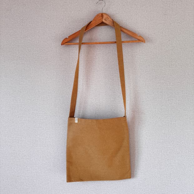 비즈빔 크로스백