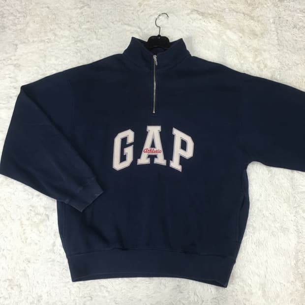 갭 하프집업 맨투맨 CC23