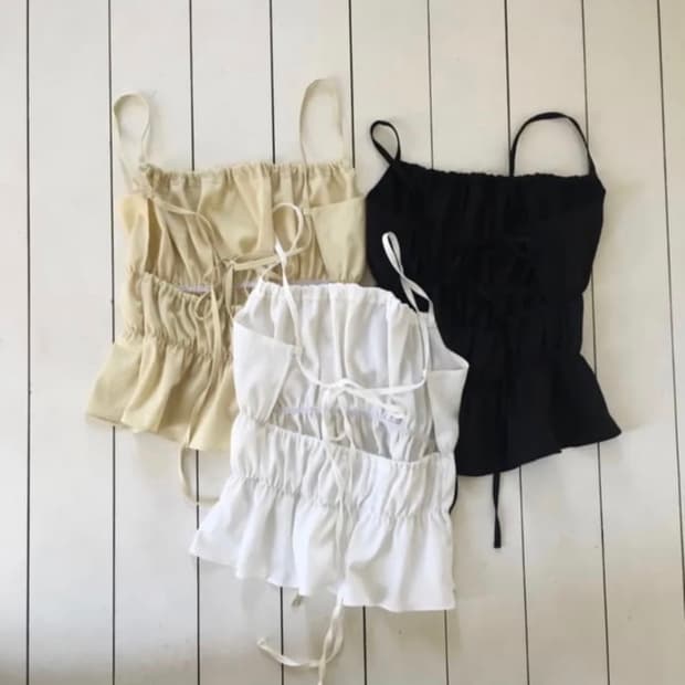 아워캐비넷 moment strap sleeveless 화이트 