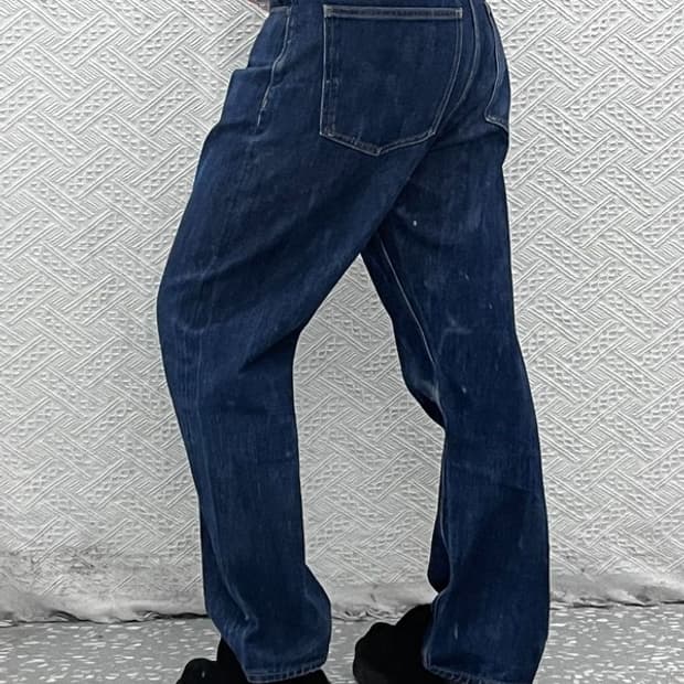 유니클로 U 르메르 모던 캐주얼 데님팬츠 32인치 C07981