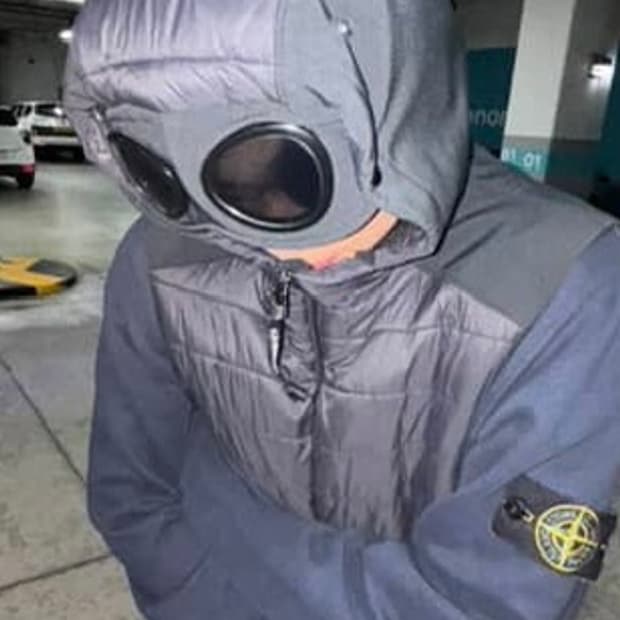 cp 컴퍼니 후드 베스트 경량패딩