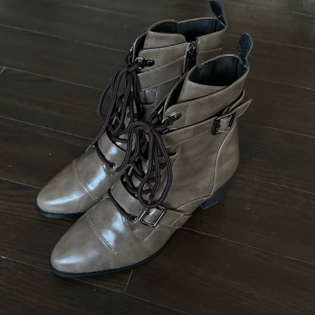 Brown Heel boots