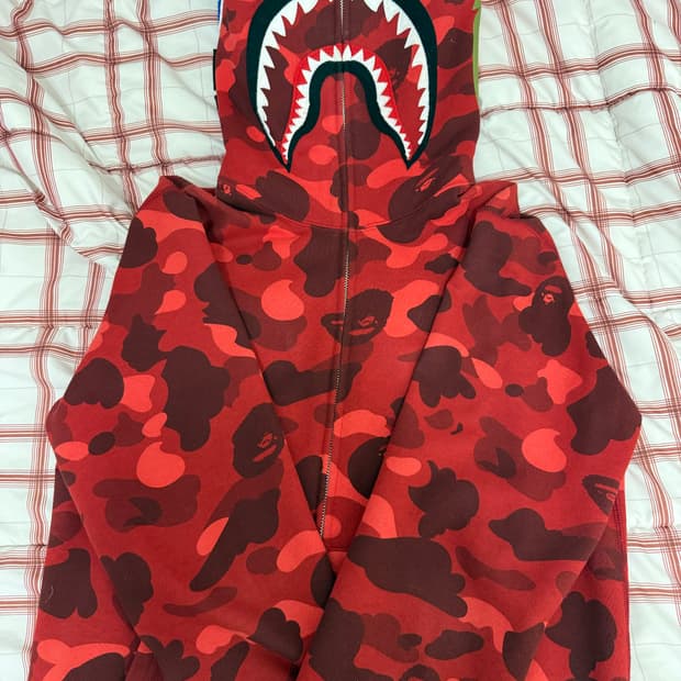 베이프 레드 카모 샤크 후드집업 M