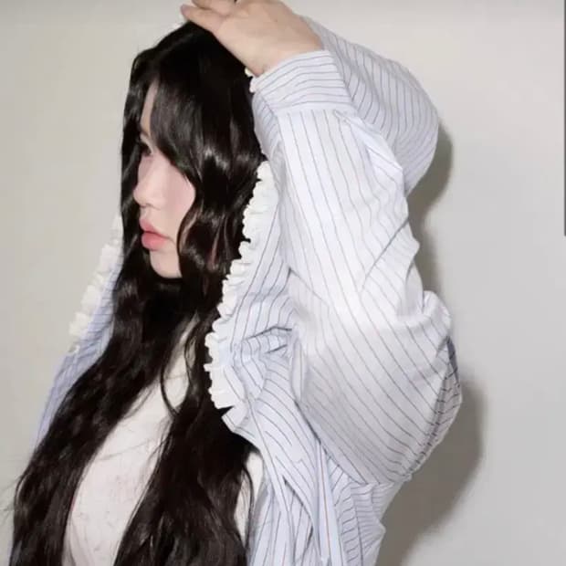 오모모 블루 셔츠