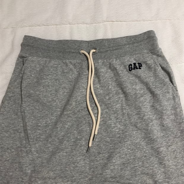 [새상품] Gap 트레이닝 롱스커트