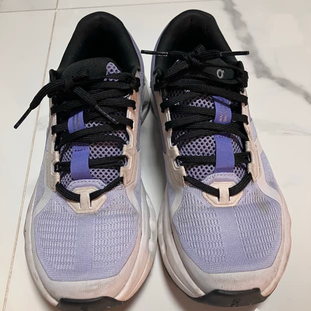 ON 온러닝 클라우드 러너 블루베리 색 235