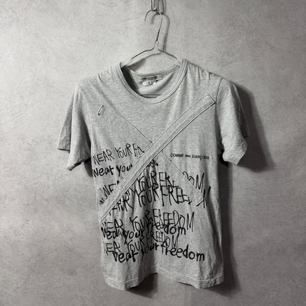 Comme des Garçons Graphic T-shirt