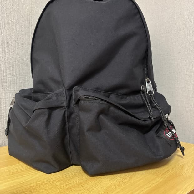 EASTPAK 이스트팩 X 언더커버 콜라보 블랙 백팩