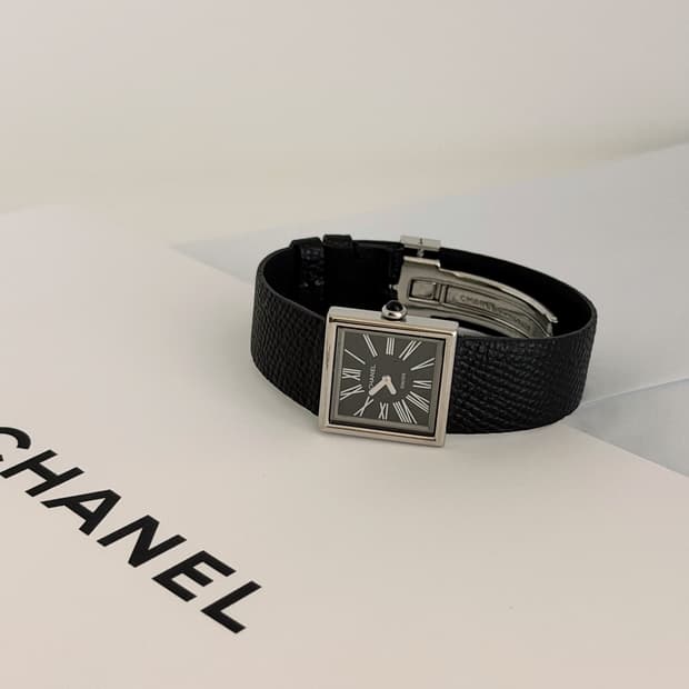 샤넬 마드모아젤 시계 [감정서 포함]
