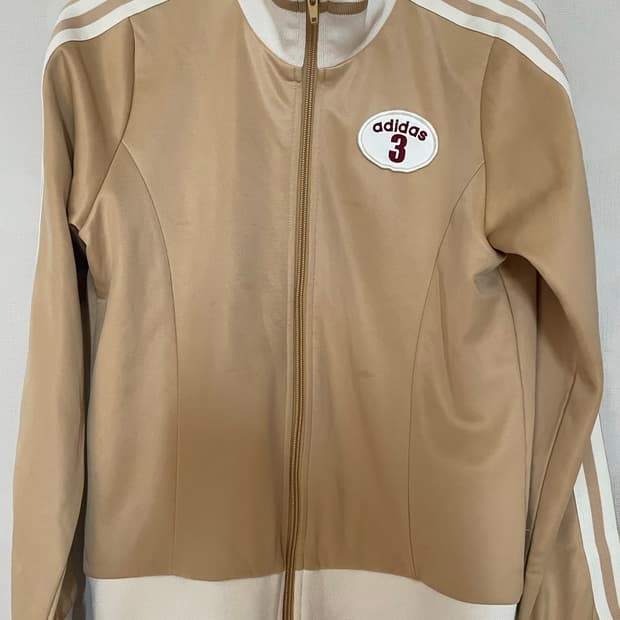아디다스 베이지 져지