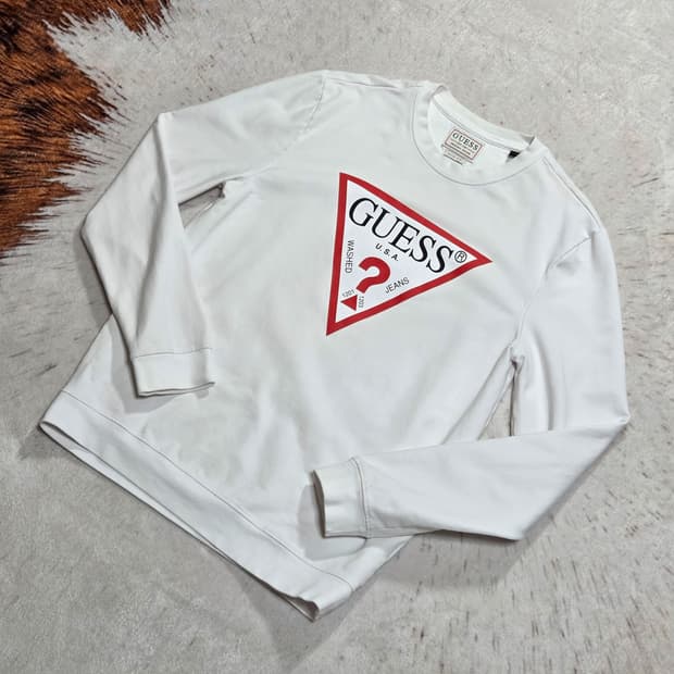 게스 빅로고 화이트 맨투맨