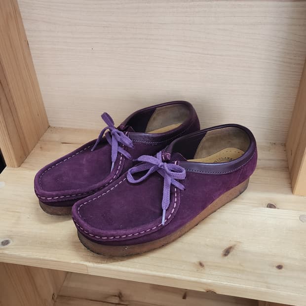 클락스 왈라비 퍼플 스웨이드 UK5.5