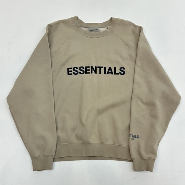 에센셜 3D 실리콘 아플리케 크루넥 토프 - 20FW