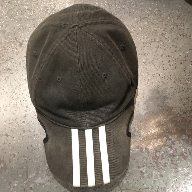 발렌시아가 아디다스 볼캡 L