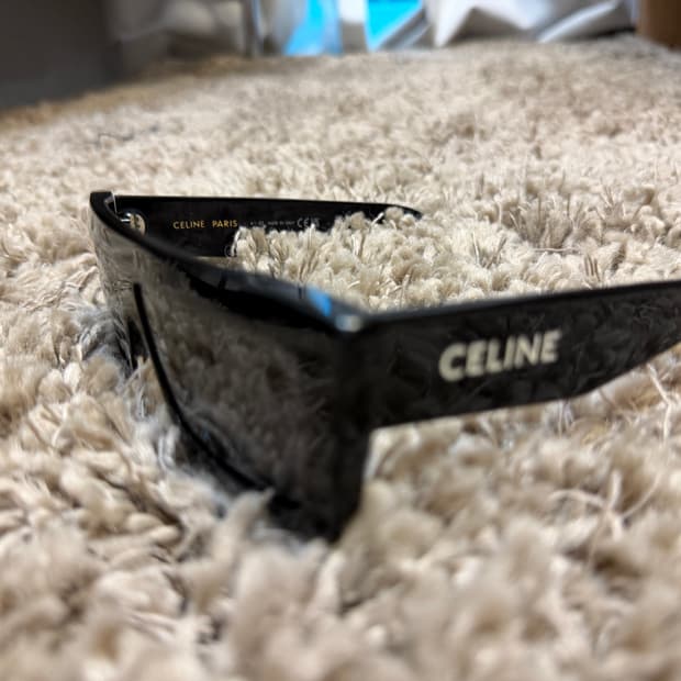 셀린느 로고 선글라스 블랙 셀린