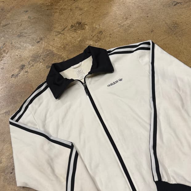 아디다스 흰검 화이트 블랙 베켄바우어 트랙탑 져지