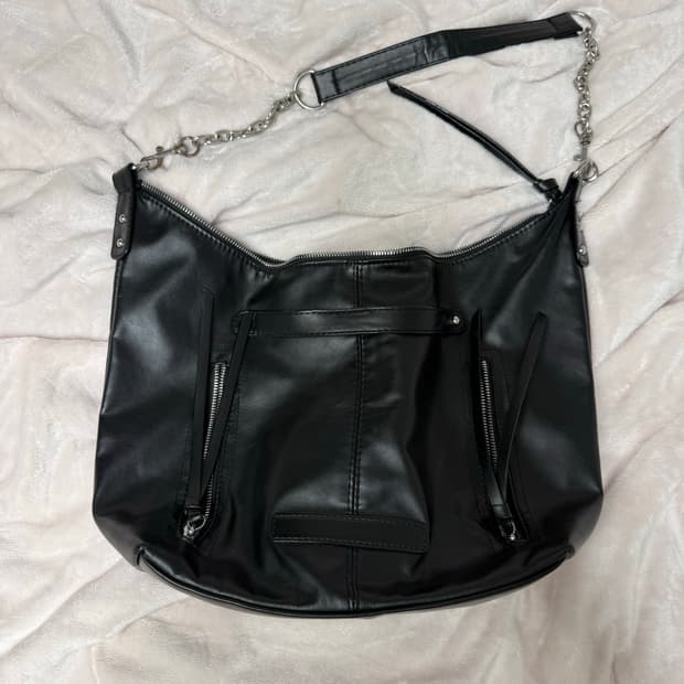 벨벳하우스 블랙 레더 숄더백