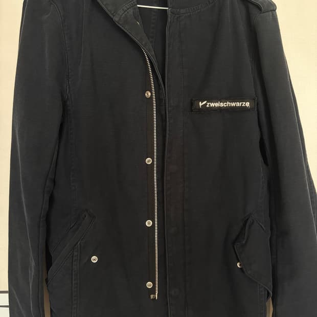 zweischwarze 피쉬테일 후드자켓