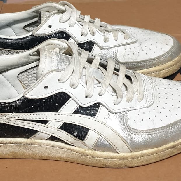 오니츠카타이거 GSM 실버 스니커즈 (250)