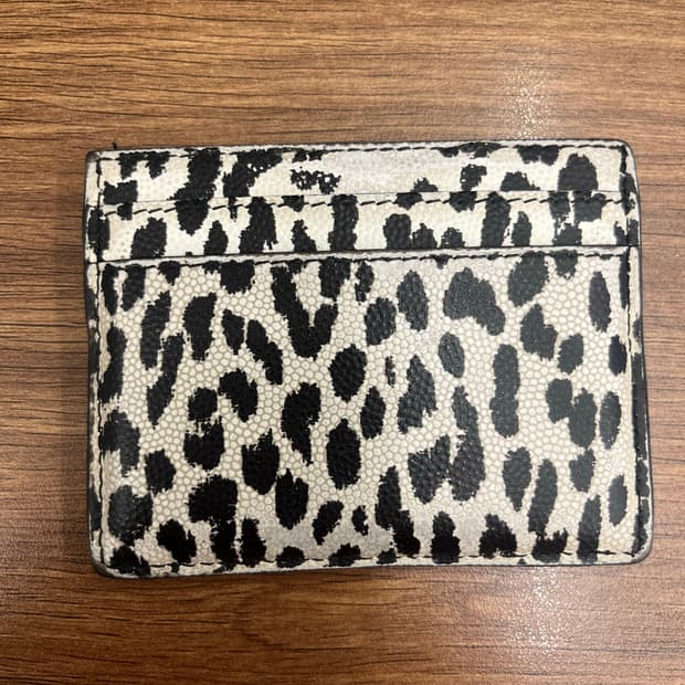 생로랑 카드지갑