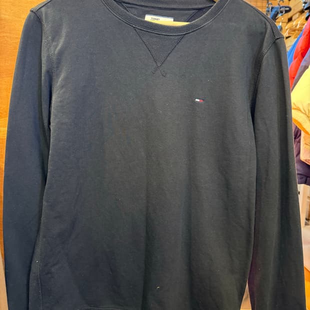 타미힐피거 블랙 맨투맨