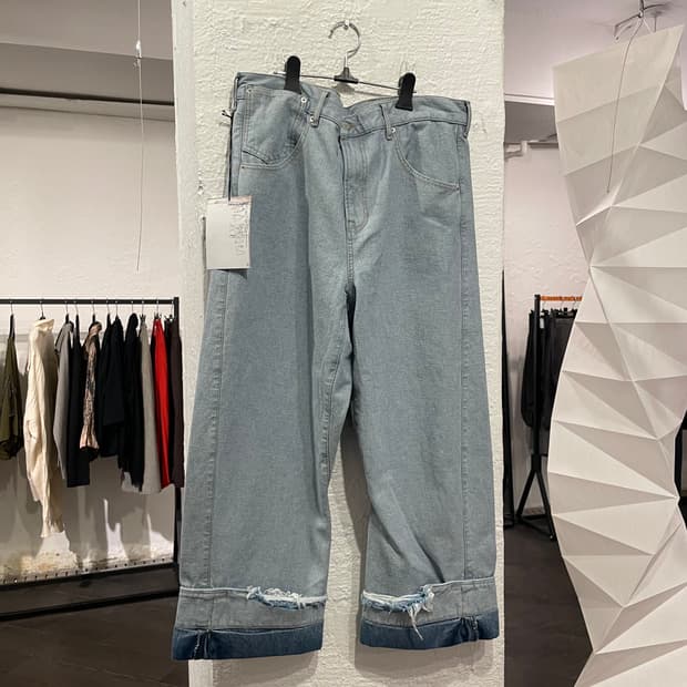 마리나 이 25ss 폴디드 오버사이즈 데님팬츠