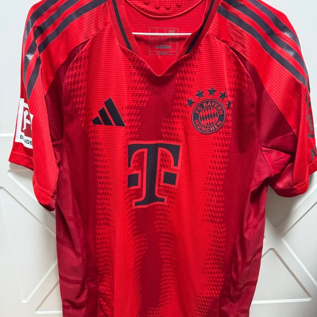 24-25 바이에른 뮌헨 어센틱 무시알라 유니폼