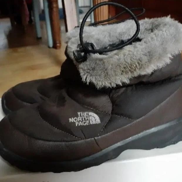 노스페이스 여성 패딩 숏부츠 브라운 NZS99D64 브라운 240