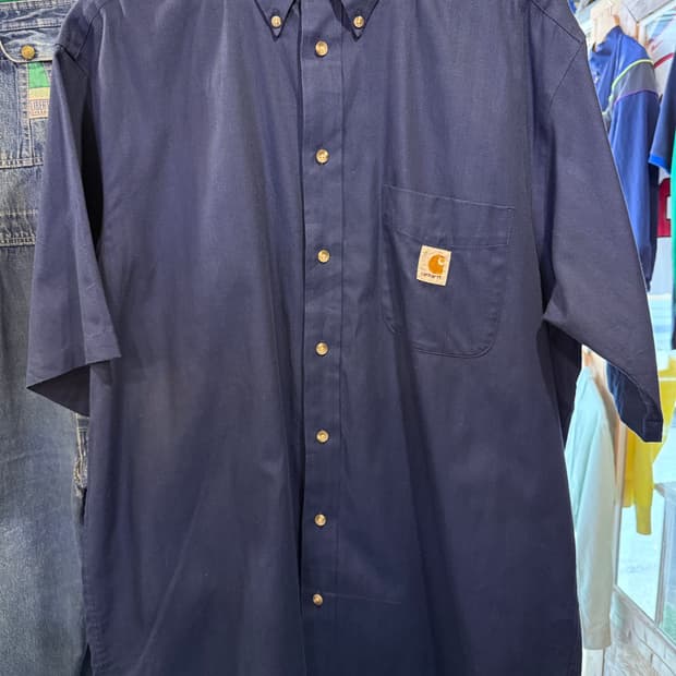 칼하트 네이비 반팔셔츠