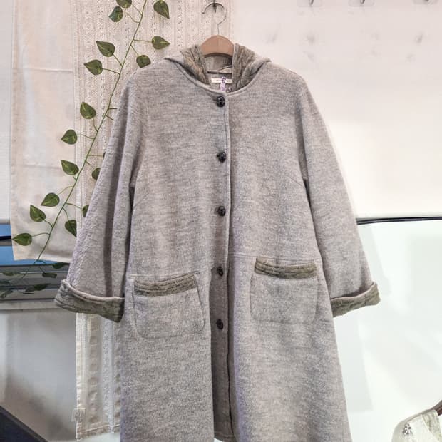 그레이 포켓 후드 코트