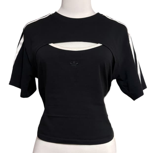 (이체시에눌) 일본 아디다스 컷아웃 캘리 블랙 레이어드 티셔츠