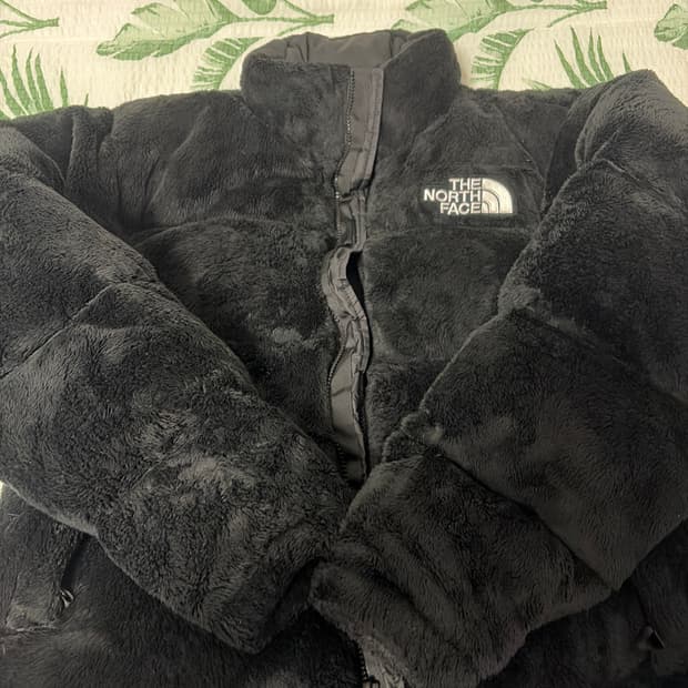 노스페이스 벌사 벨루어 눕시 남자 패딩