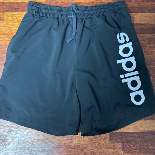 아디다스 운동 반바지