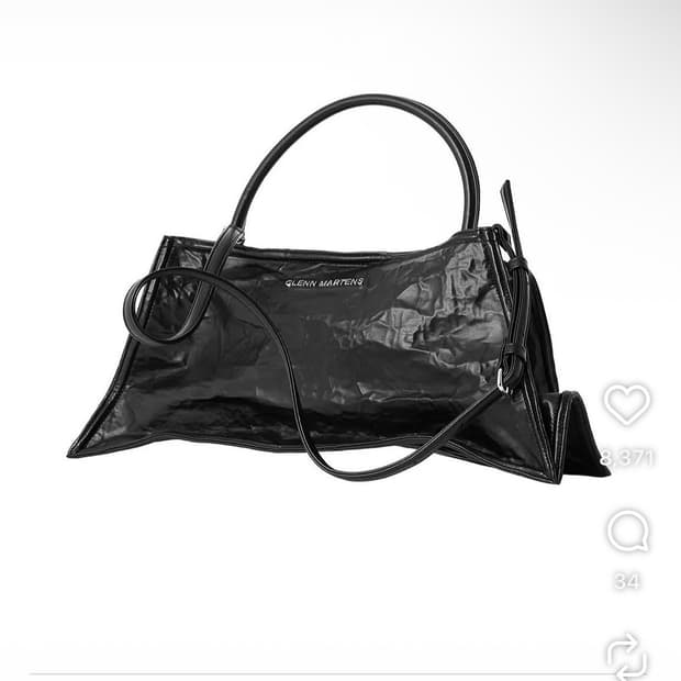 H&M 글렌마틴스 콜라보 숄더백 블랙