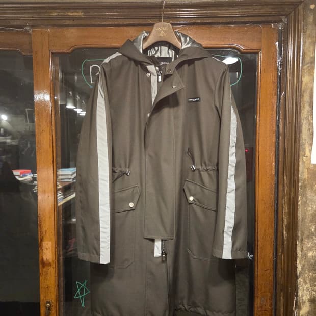 이탈리아 브랜드 프랭키 모렐로 코트