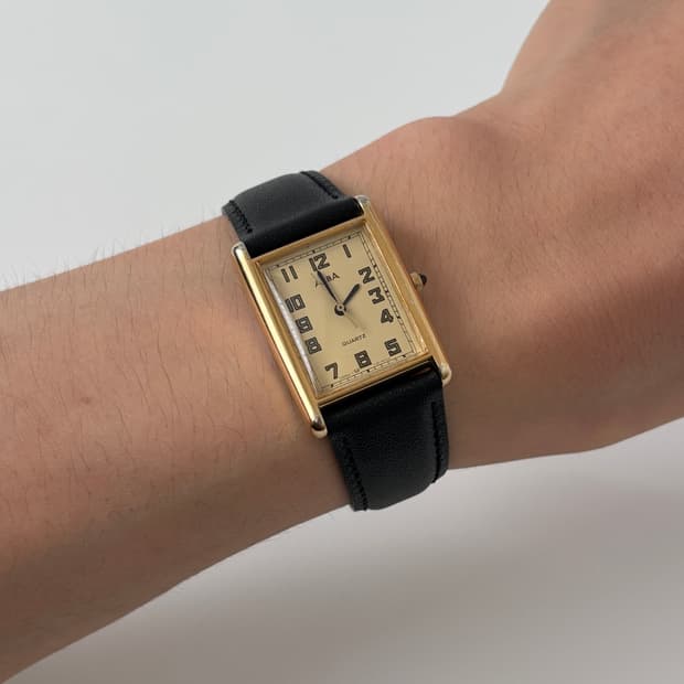ALBA- 90s arabic index gold tank quartz 