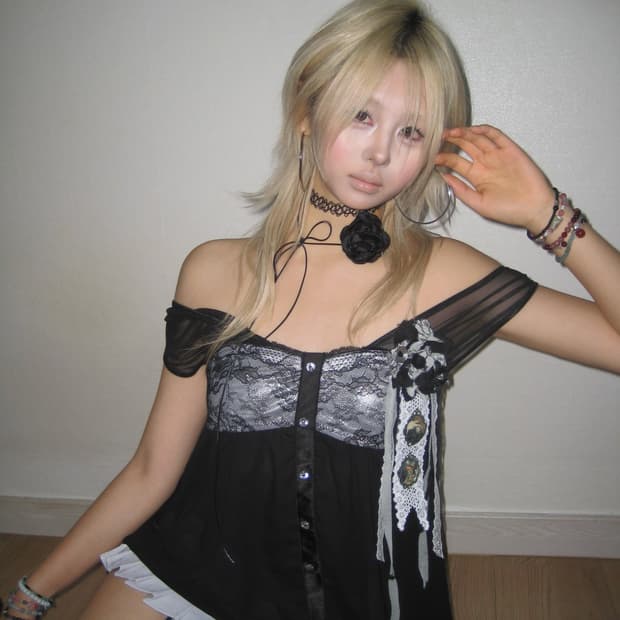 Brooch Lace Babydoll Top
