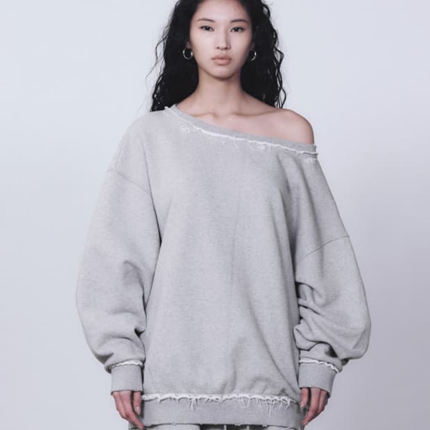 트리밍버드 데미지 보트넥 맨투맨