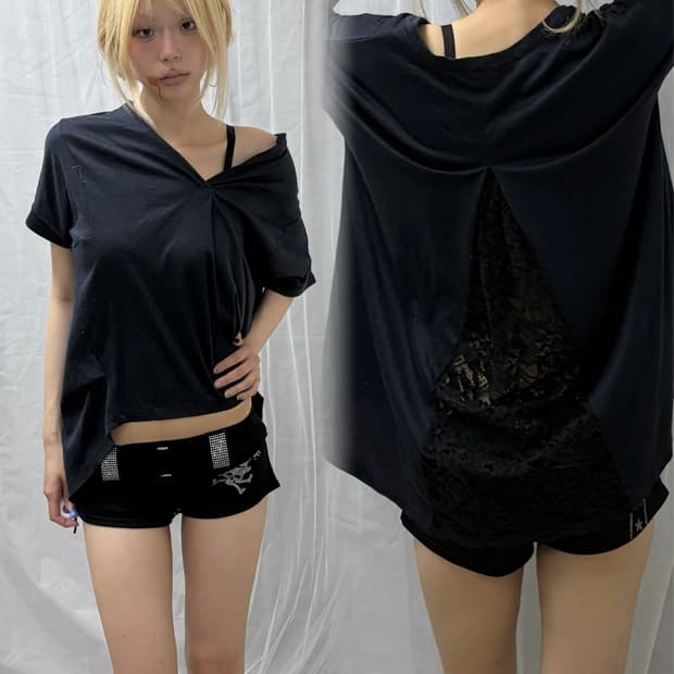 [Hushush] Back Lace Loose-Fit T-Shirt