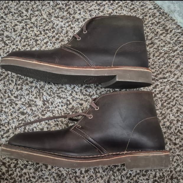 Clarks 클락스 처카부츠