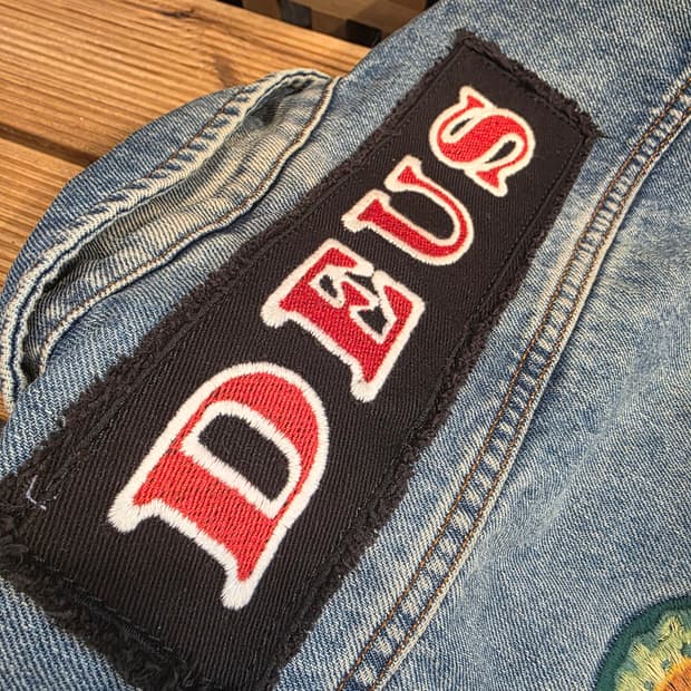 데우스 데님자켓 국내100size  DEUS