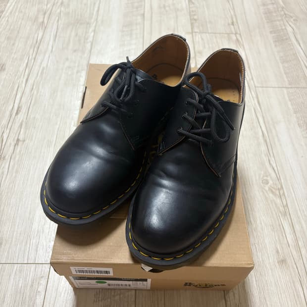 닥터마틴 1461 3홀 스무스 270