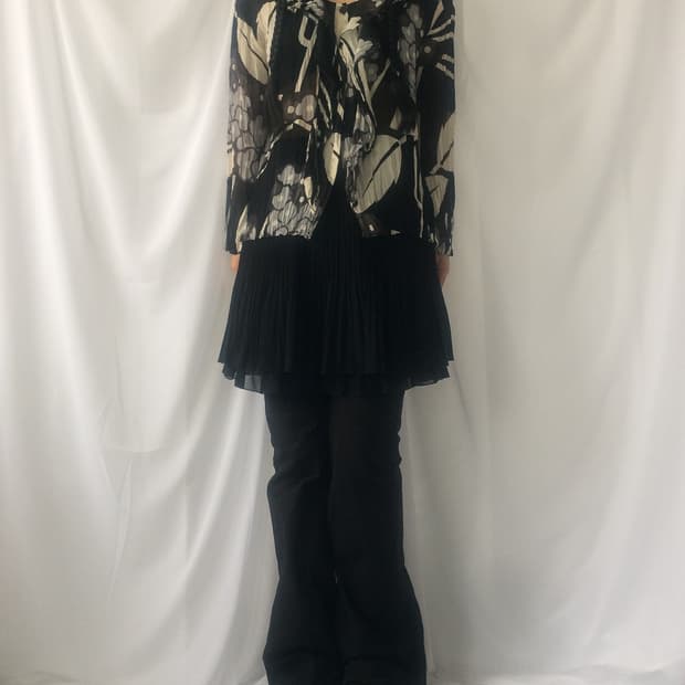 Pattern point pleats cardigan