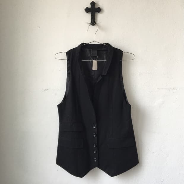 vest